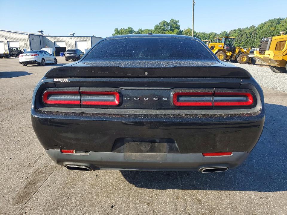 Photo 6 from auction – 2019 DODGE CHALLENGER with VIN 2C3CDZAG4KH672163