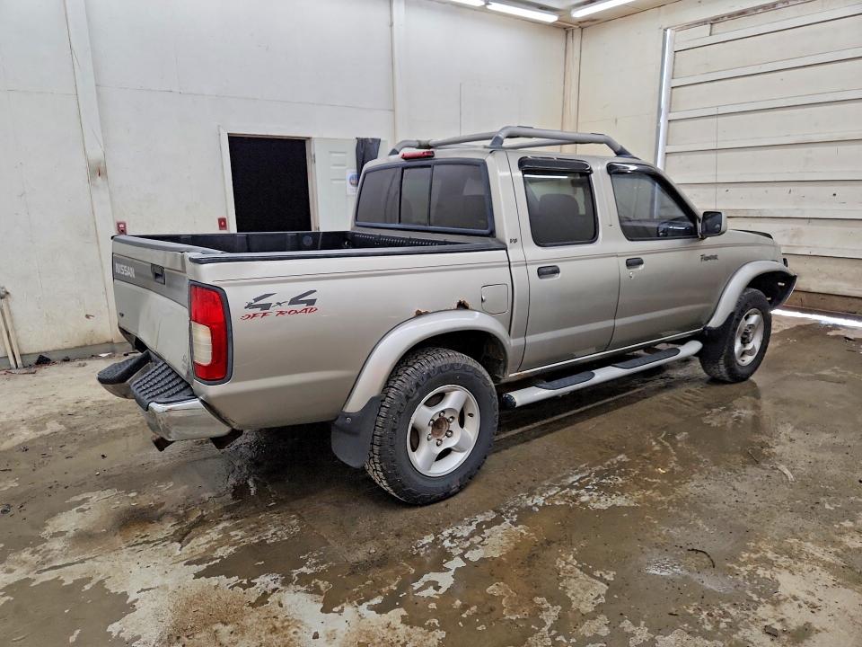 Photo 3 from auction – 2000 NISSAN FRONTIER with VIN 1N6ED27YXYC356352