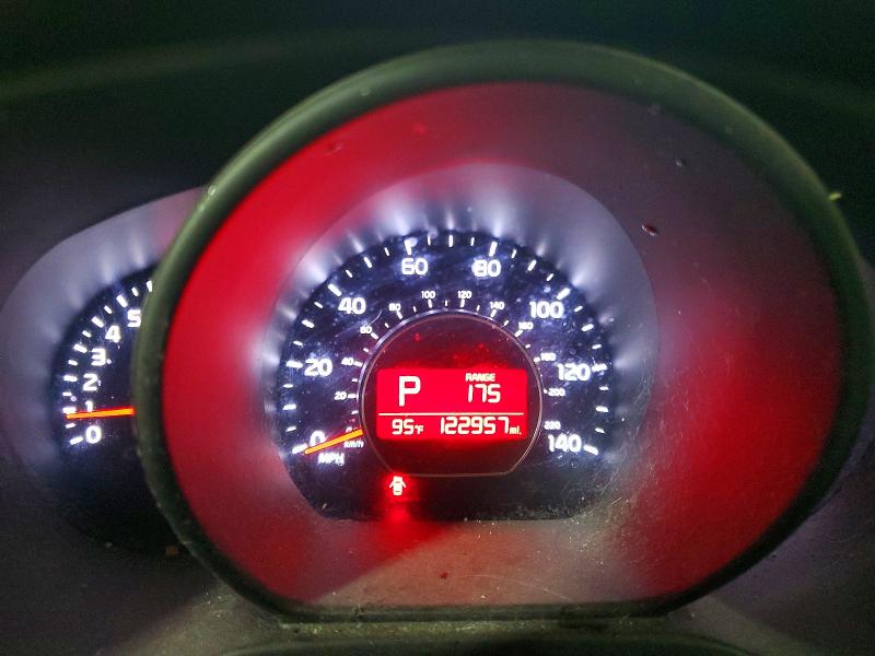 Photo 9 from auction – 2017 KIA SOUL with VIN KNDJP3A54H7883843