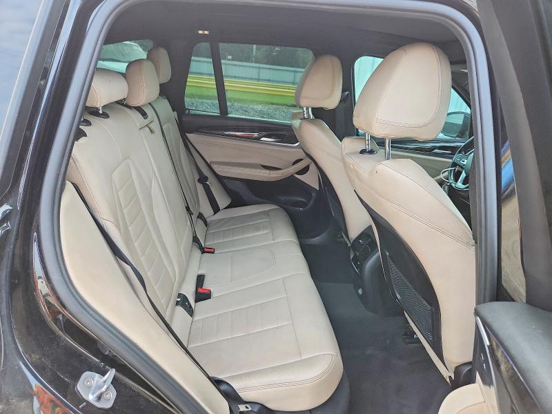 Photo 10 from auction – 2019 BMW X3 with VIN 5UXTR7C58KLF37799