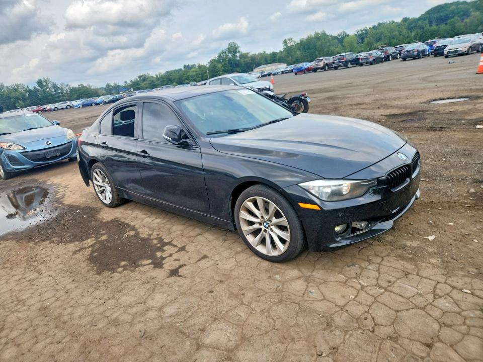 Photo 4 from auction – 2015 BMW 320 with VIN WBA3C3G5XFNT53118
