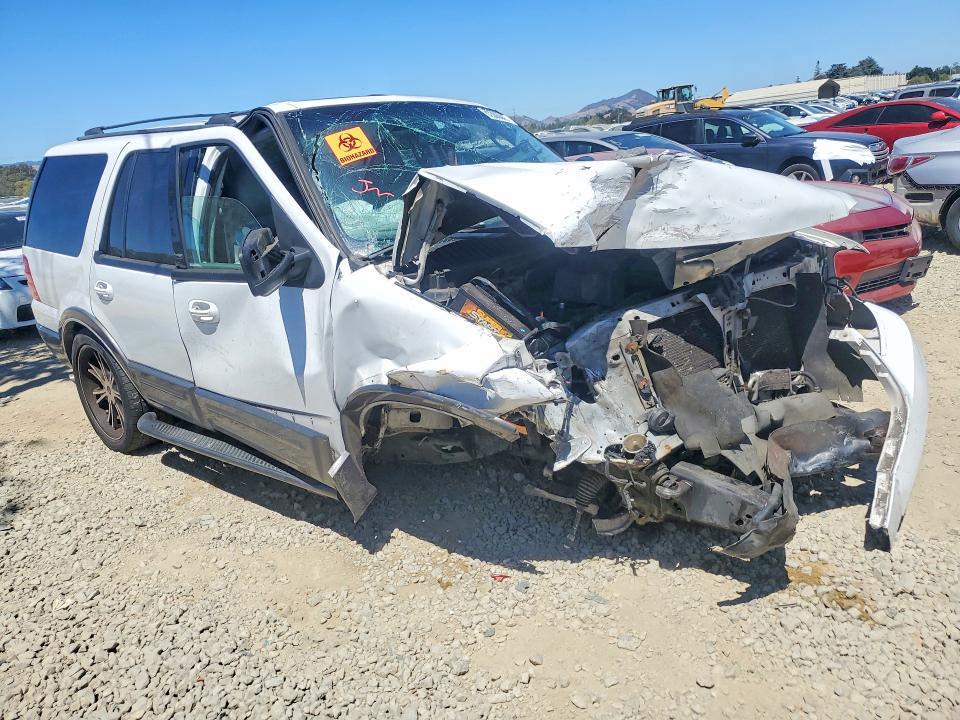 Photo 4 from auction – 2004 FORD EXPEDITION with VIN 1FMPU15L84LB89976