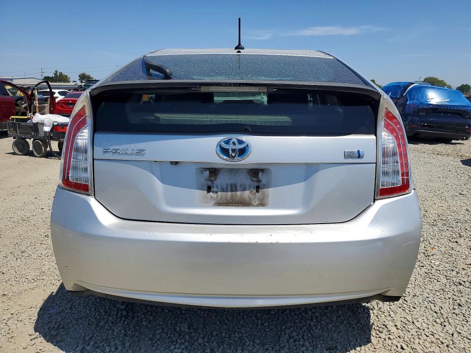 Photo 6 from auction – 2013 TOYOTA PRIUS with VIN JTDKN3DU2D1715936