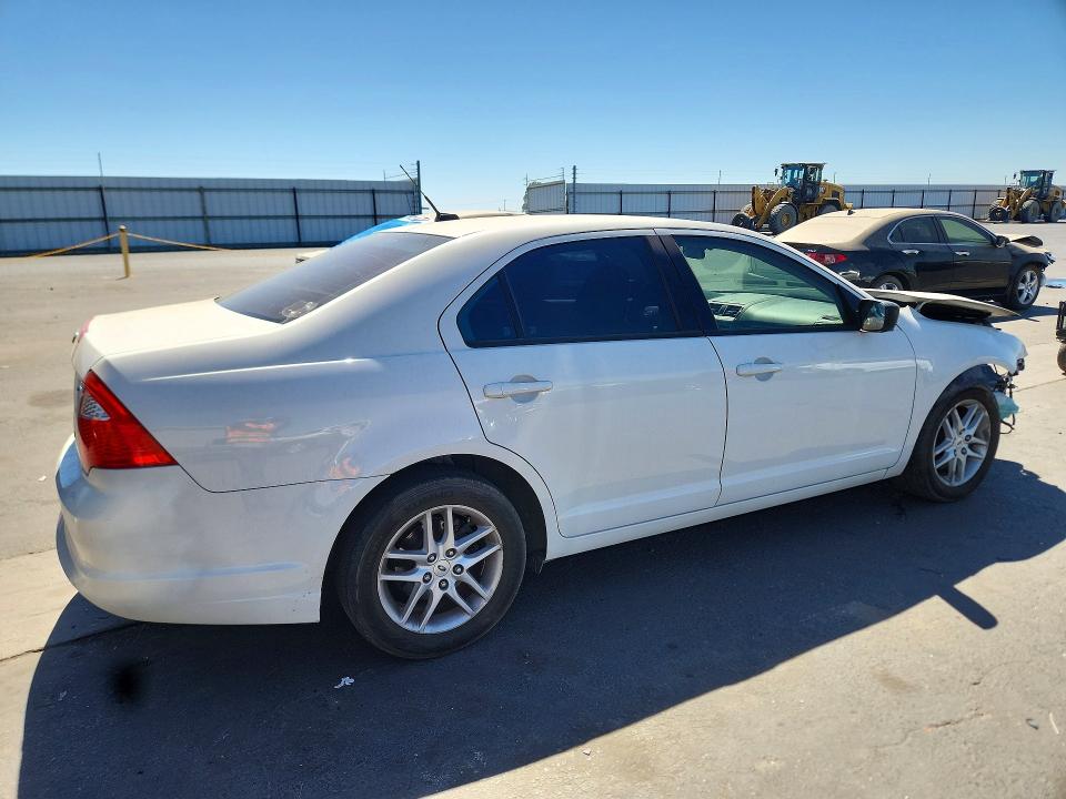 Photo 3 from auction – 2010 FORD FUSION with VIN 3FAHP0GA9AR209032