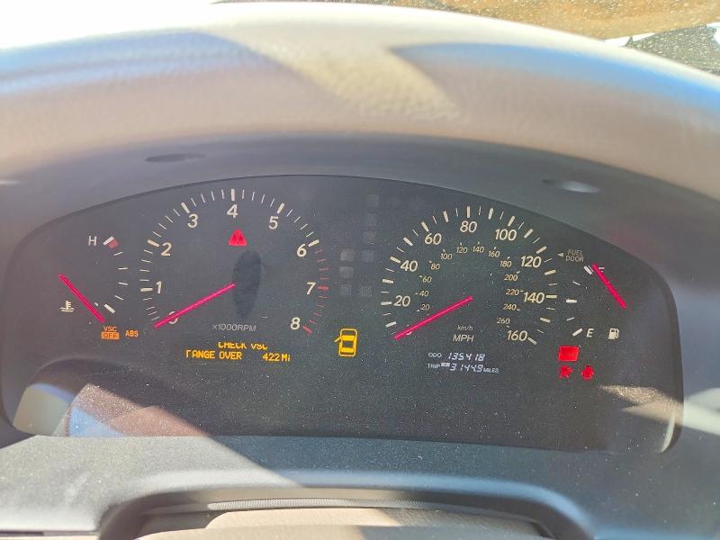 Photo 9 from auction – 2002 LEXUS LS with VIN JTHBN30F420079934