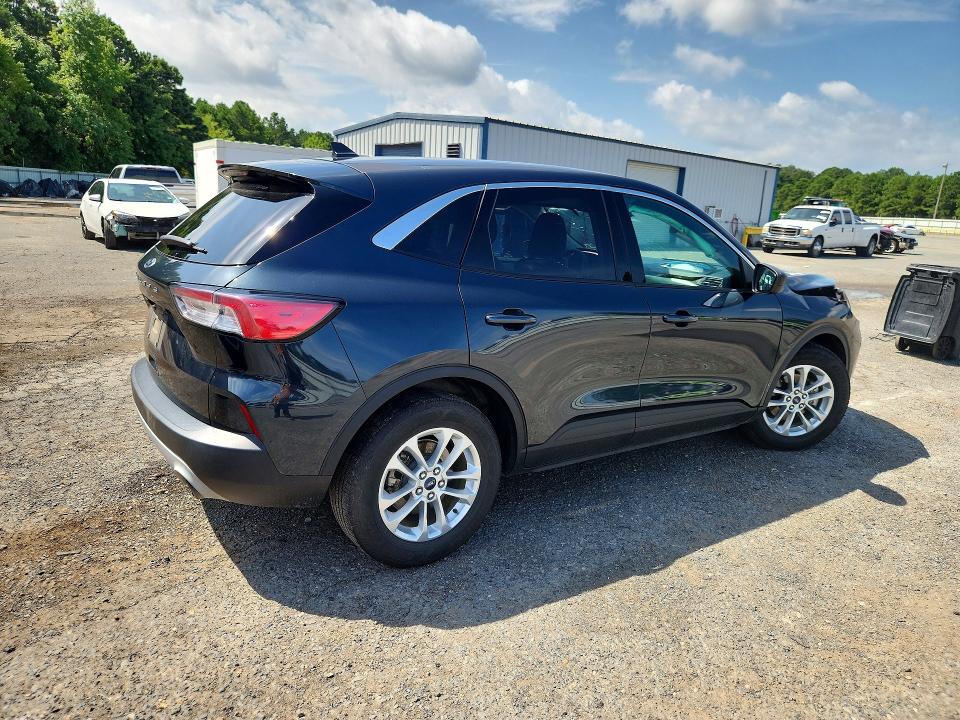 Photo 3 from auction – 2022 FORD ESCAPE with VIN 1FMCU0G60NUB09615