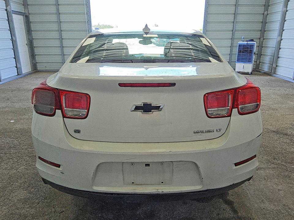 Photo 6 from auction – 2015 CHEVROLET MALIBU with VIN 1G11D5SL5FF120307