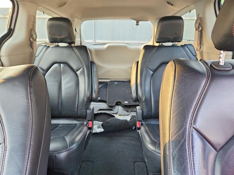 Photo 10 from auction – 2019 CHRYSLER PACIFICA with VIN 2C4RC1BG6KR523031