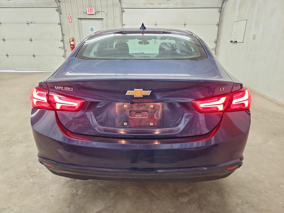 Photo 6 from auction – 2021 CHEVROLET MALIBU with VIN 1G1ZD5ST8MF022744