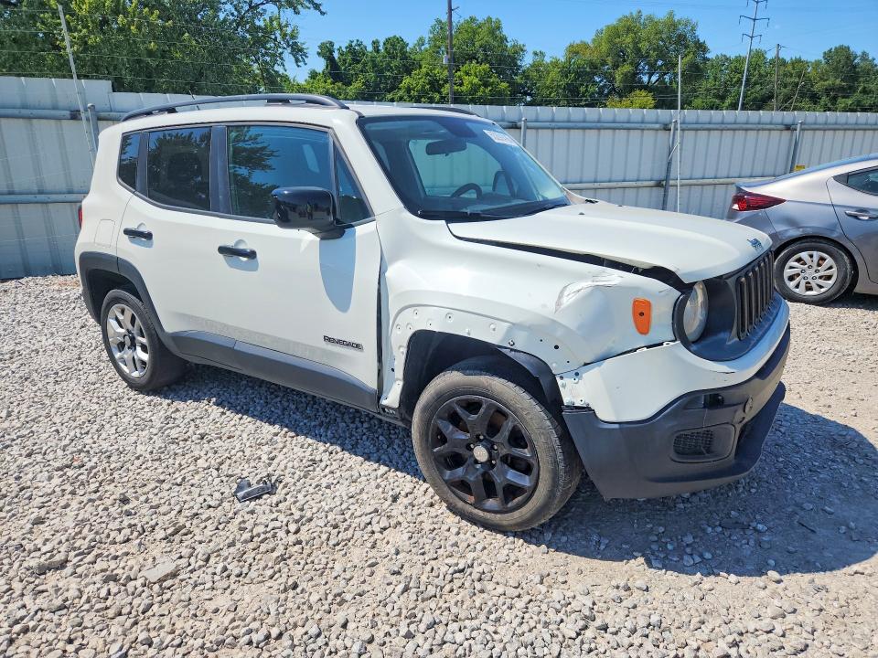 Photo 4 from auction – 2017 JEEP RENEGADE with VIN ZACCJBAB8HPG38105