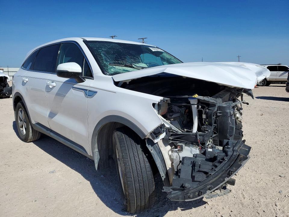 Photo 4 from auction – 2022 KIA SORENTO with VIN 5XYRG4LC3NG091301