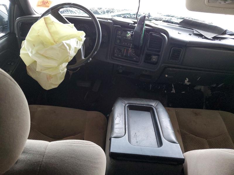 Photo 8 from auction – 2004 CHEVROLET SILVERADO with VIN 2GCEC19V741323098
