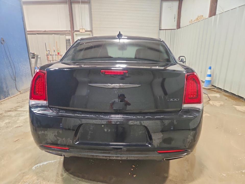Photo 6 from auction – 2023 CHRYSLER 300 with VIN 2C3CCAAG7PH517313
