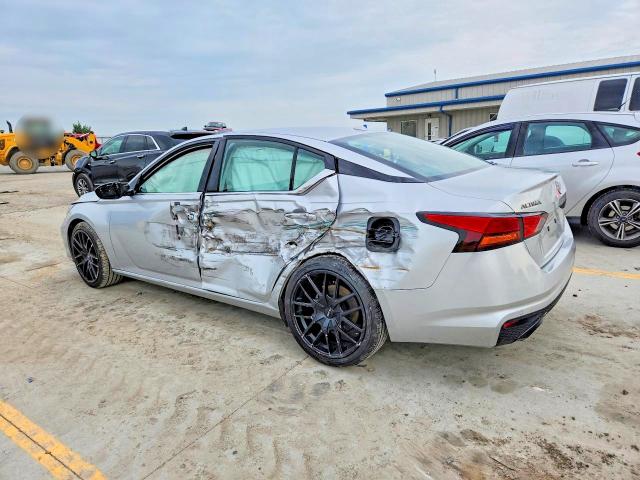 Photo 2 from auction – 2024 NISSAN ALTIMA with VIN 1N4BL4CV6RN411701