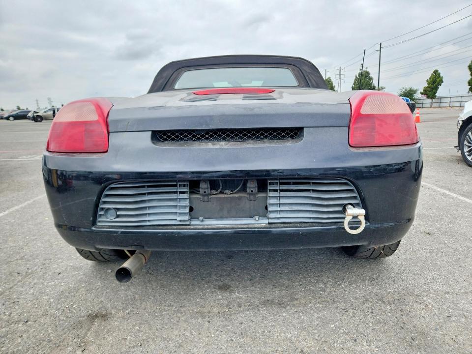 Photo 6 from auction – 2001 TOYOTA MR2 with VIN JTDFR320610038848