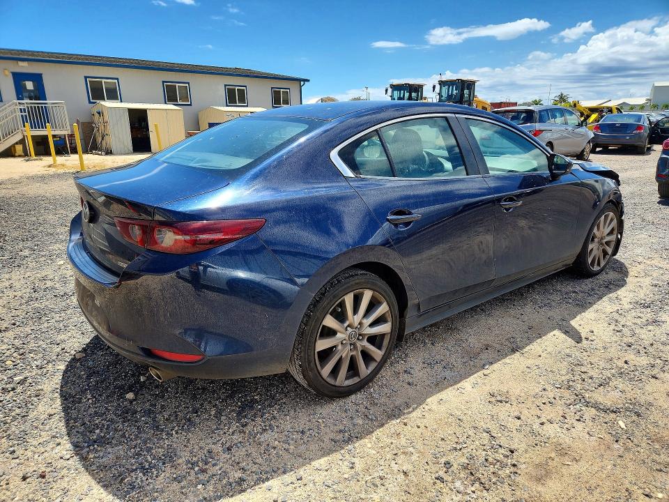 Photo 3 from auction – 2020 MAZDA 3 with VIN 3MZBPACL2LM128920