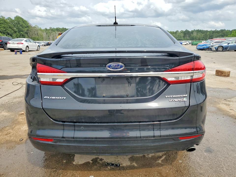 Photo 6 from auction – 2018 FORD FUSION with VIN 3FA6P0RU0JR247375