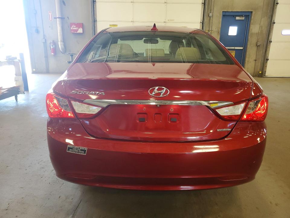 Photo 6 from auction – 2011 HYUNDAI SONATA with VIN 5NPEC4AC5BH134067