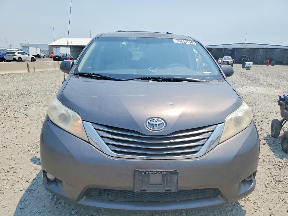 Photo 5 from auction – 2013 TOYOTA SIENNA with VIN 5TDYK3DC7DS369797