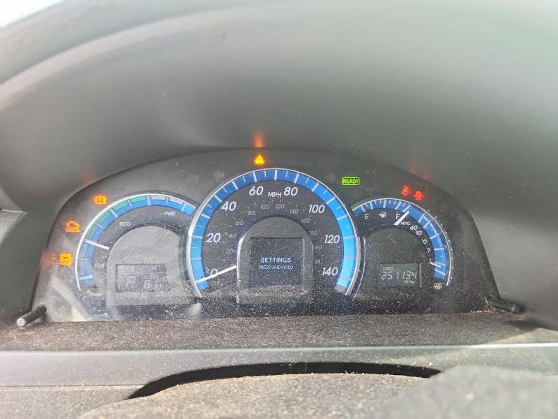 Photo 9 from auction – 2014 TOYOTA CAMRY HYBRID with VIN 4T1BD1FK8EU101925