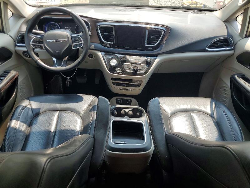 Photo 8 from auction – 2017 CHRYSLER PACIFICA with VIN 2C4RC1EGXHR804592