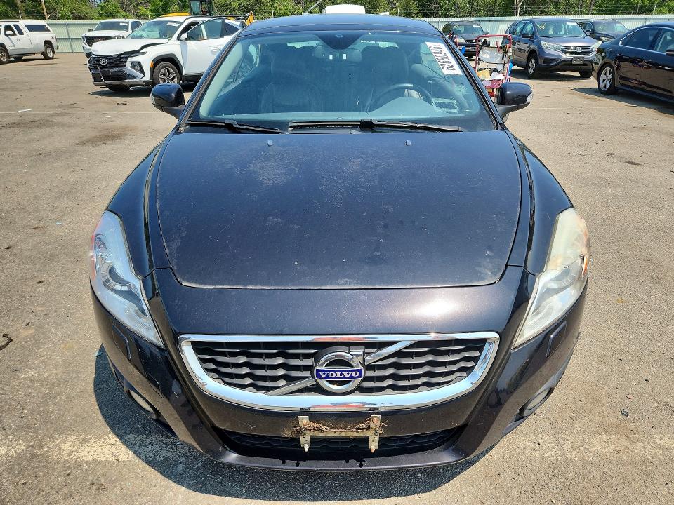 Photo 5 from auction – 2012 VOLVO C70 with VIN YV1672MC6CJ126023