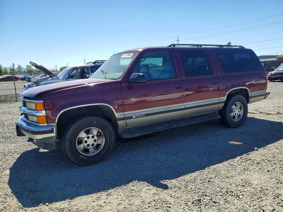 1999 CHEVROLET SUBURBAN - Търг №59737896