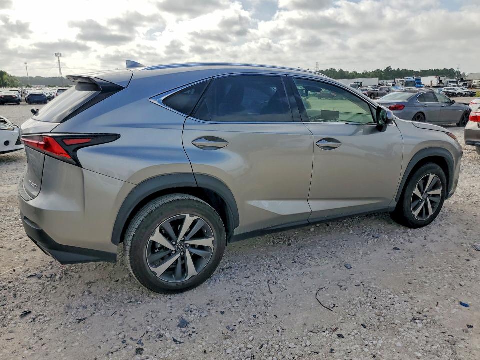Photo 3 from auction – 2019 LEXUS NX 300 with VIN JTJYARBZ2K2137753
