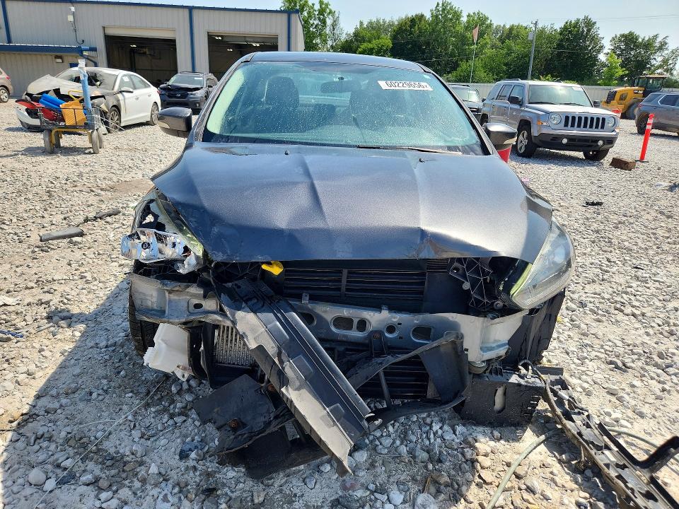 Photo 5 from auction – 2017 FORD FOCUS with VIN 1FADP3FE0HL289950