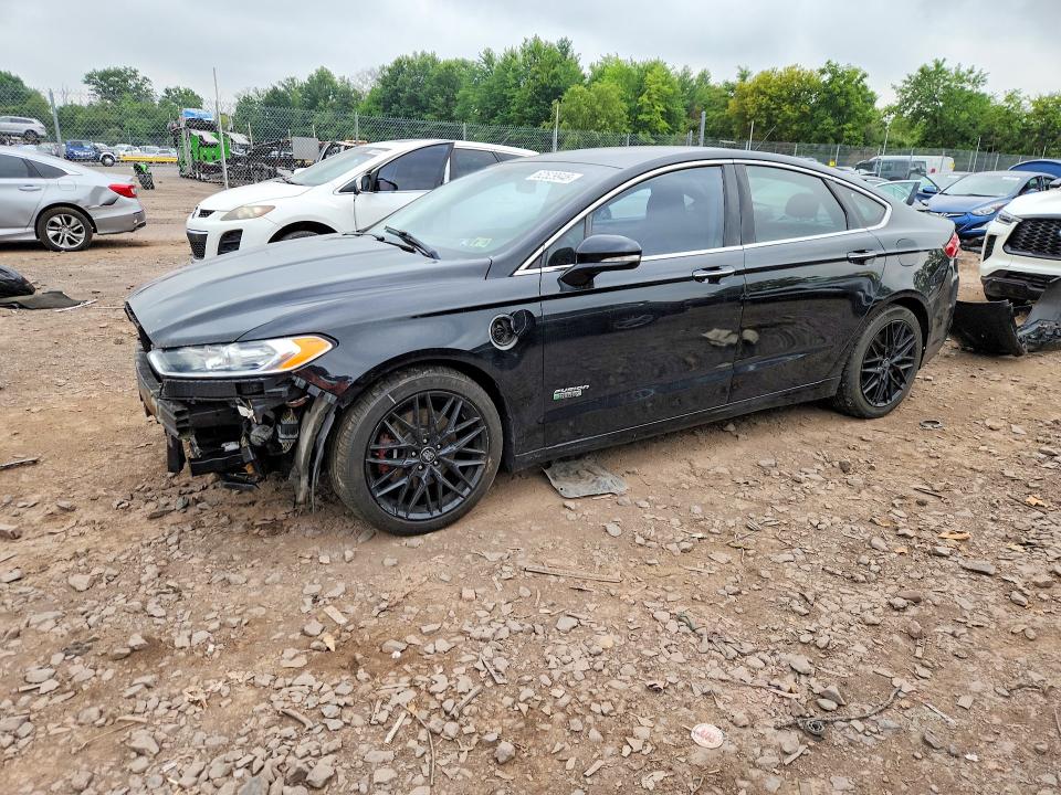 FORD FUSION 2016 con VIN 3FA6P0SU6GR363263 - Foto de la subasta