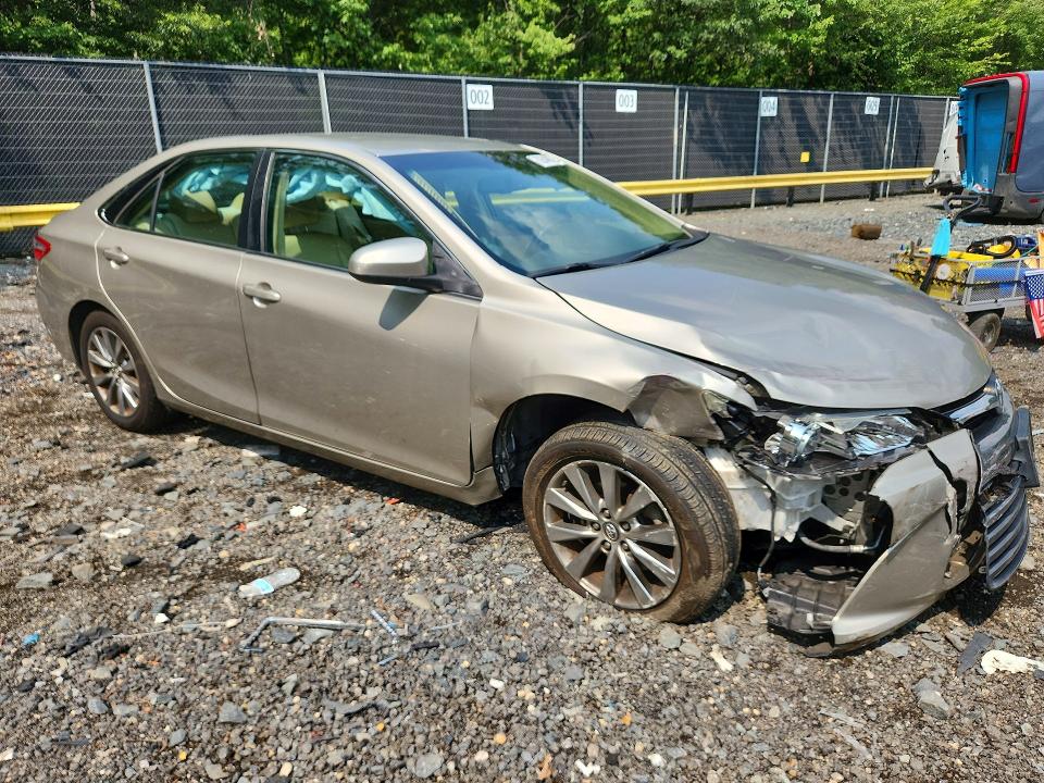 Photo 4 from auction – 2017 TOYOTA CAMRY with VIN 4T1BF1FK4HU637687