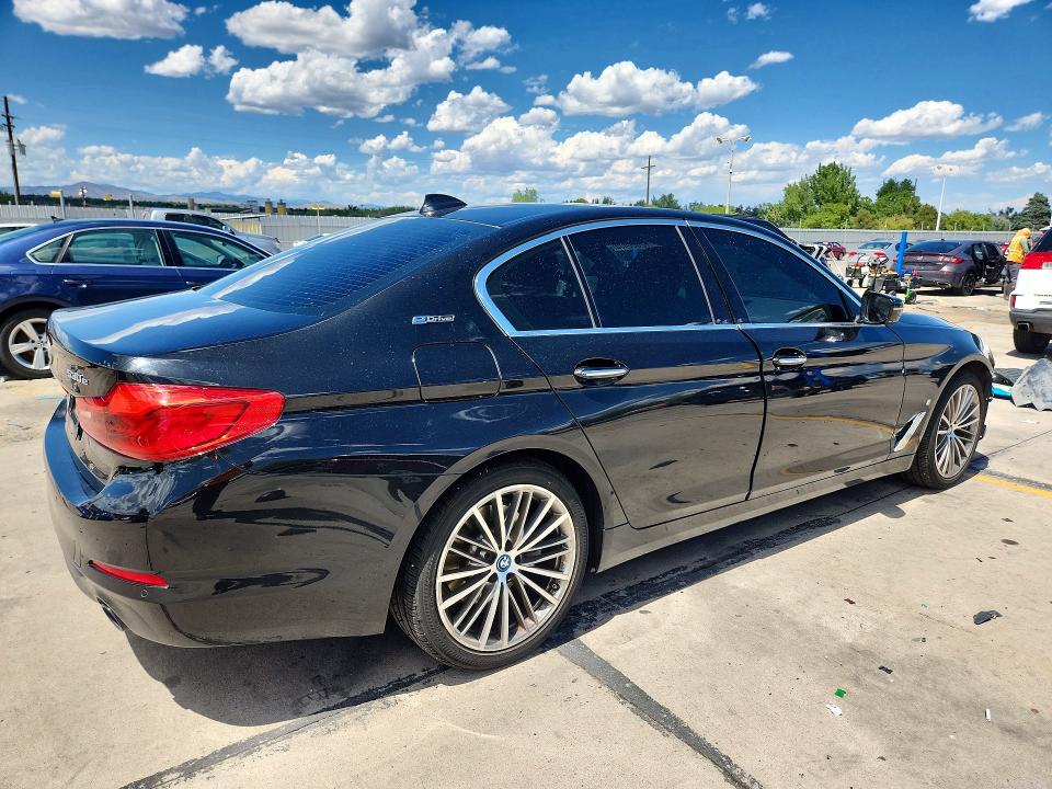 Photo 3 from auction – 2018 BMW 530XE with VIN WBAJB1C5XJB084150