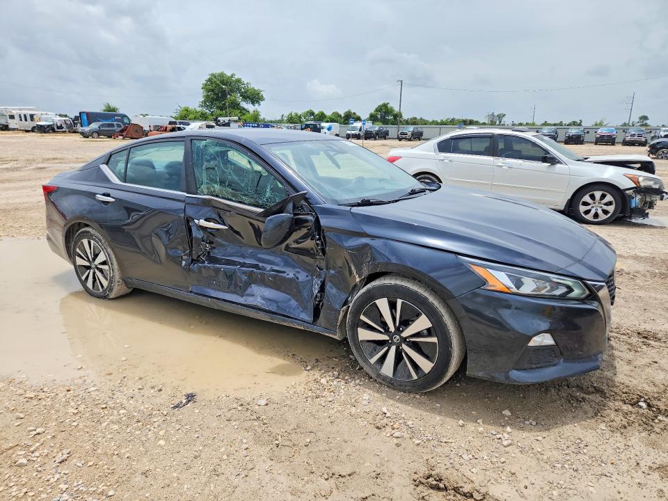 Photo 4 from auction – 2022 NISSAN ALTIMA with VIN 1N4BL4DV2NN338819