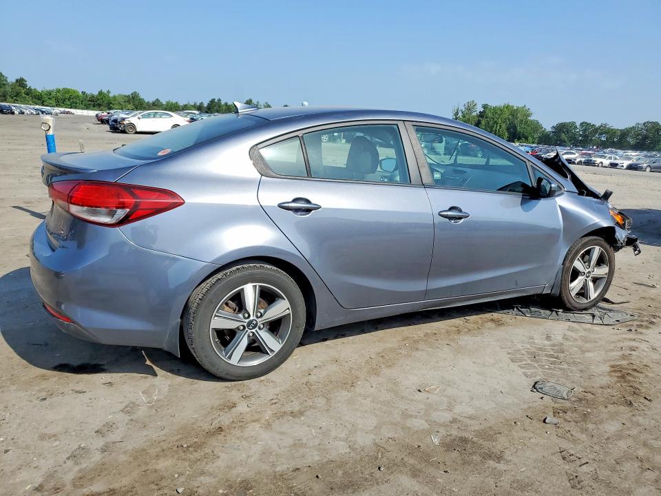 Снимка 3 от търг – 2018 KIA FORTE с VIN 3KPFL4A71JE250926