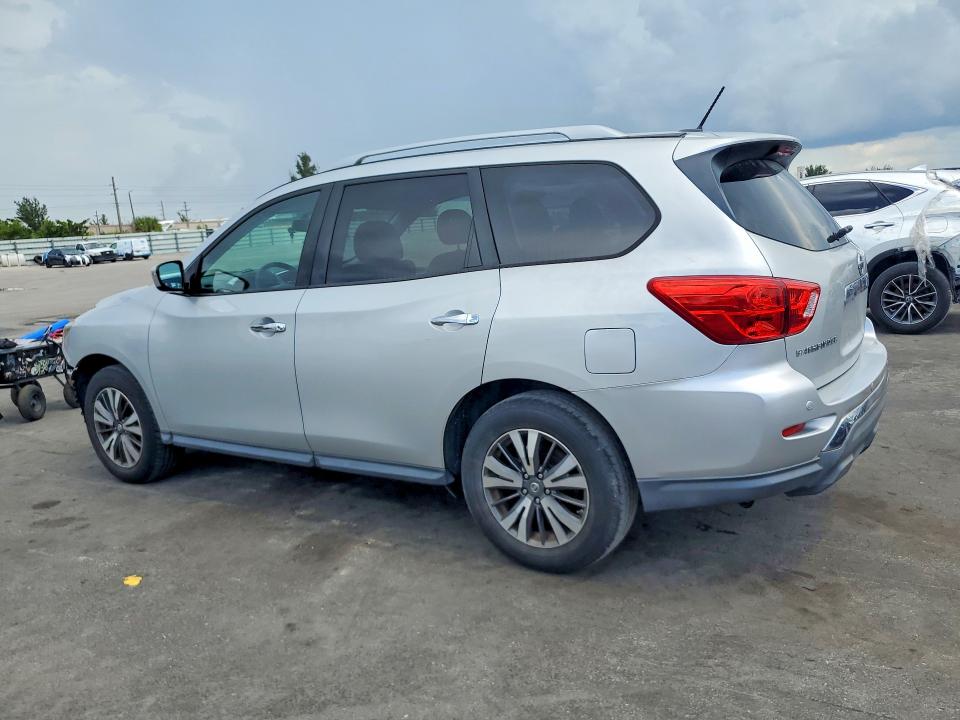 Photo 2 from auction – 2017 NISSAN PATHFINDER with VIN 5N1DR2MN1HC672342