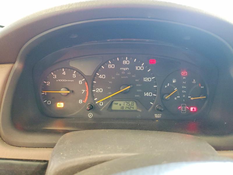 Photo 9 from auction – 2000 HONDA ACCORD with VIN 1HGCG1652YA097422