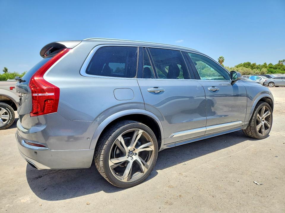 Photo 3 from auction – 2016 VOLVO XC90 with VIN YV4A22PL8G1014479