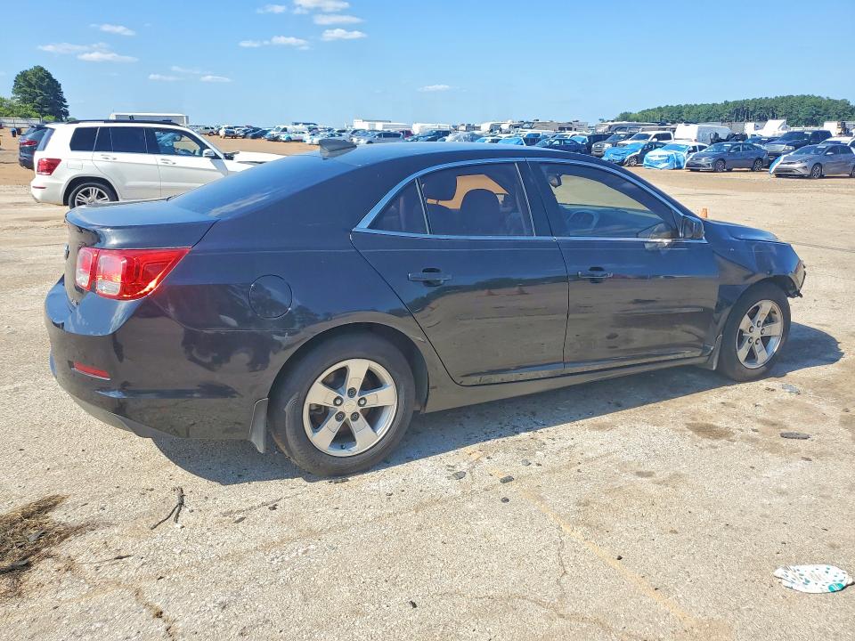 Photo 3 from auction – 2015 CHEVROLET MALIBU with VIN 1G11B5SL3FF201022