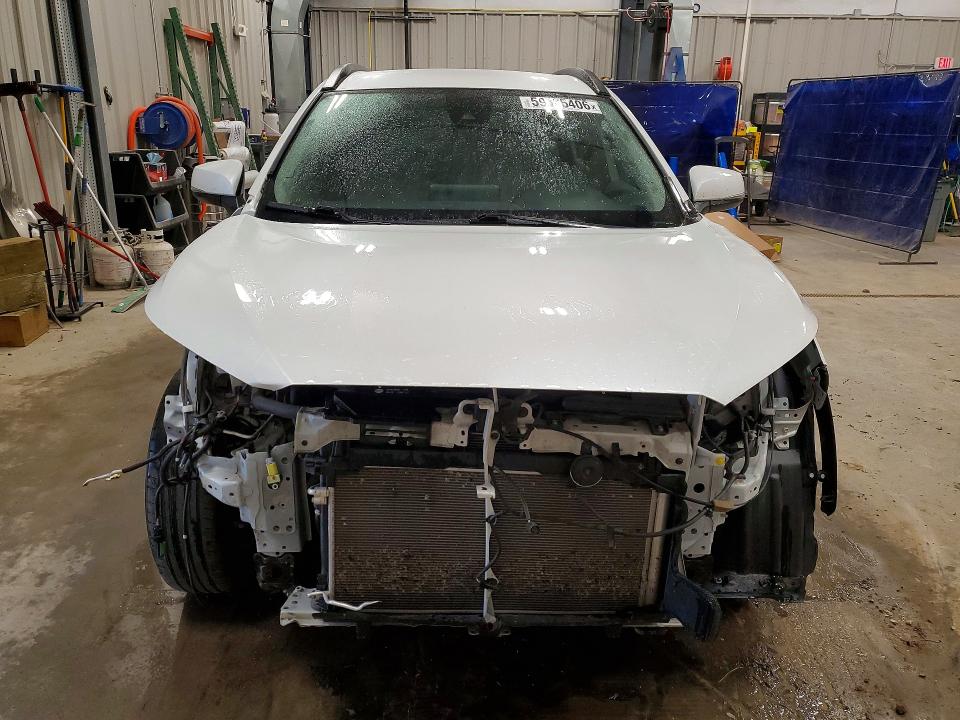 Photo 5 from auction – 2022 TOYOTA COROLLA CROSS with VIN 7MUCAABG8NV039004