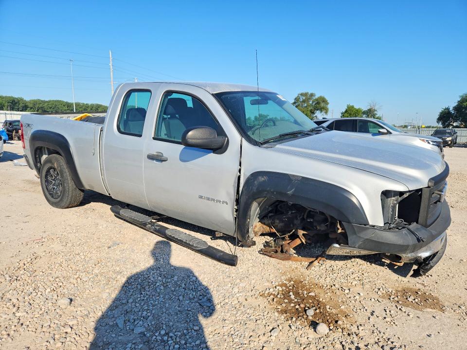 Photo 4 from auction – 2013 GMC SIERRA with VIN 1GTR2TEA9DZ206889