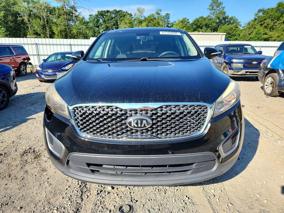 Photo 5 from auction – 2016 KIA SORENTO with VIN 5XYPG4A30GG094685
