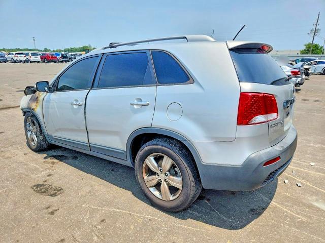 Photo 2 from auction – 2012 KIA SORENTO with VIN 5XYKU3A68CG306461