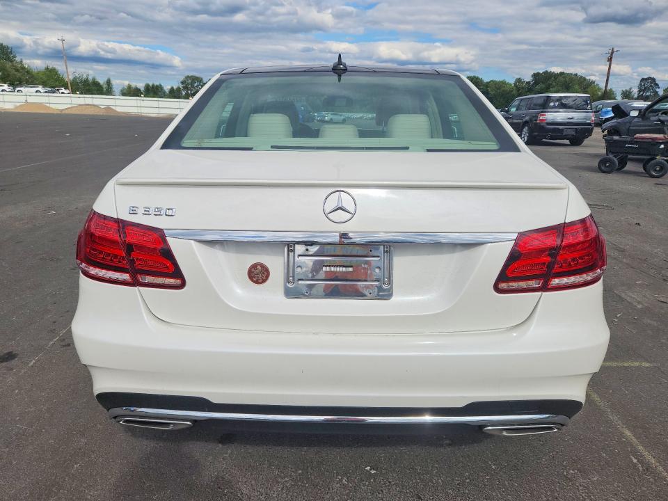 Photo 6 from auction – 2015 MERCEDES-BENZ E with VIN WDDHF5KBXFB096560