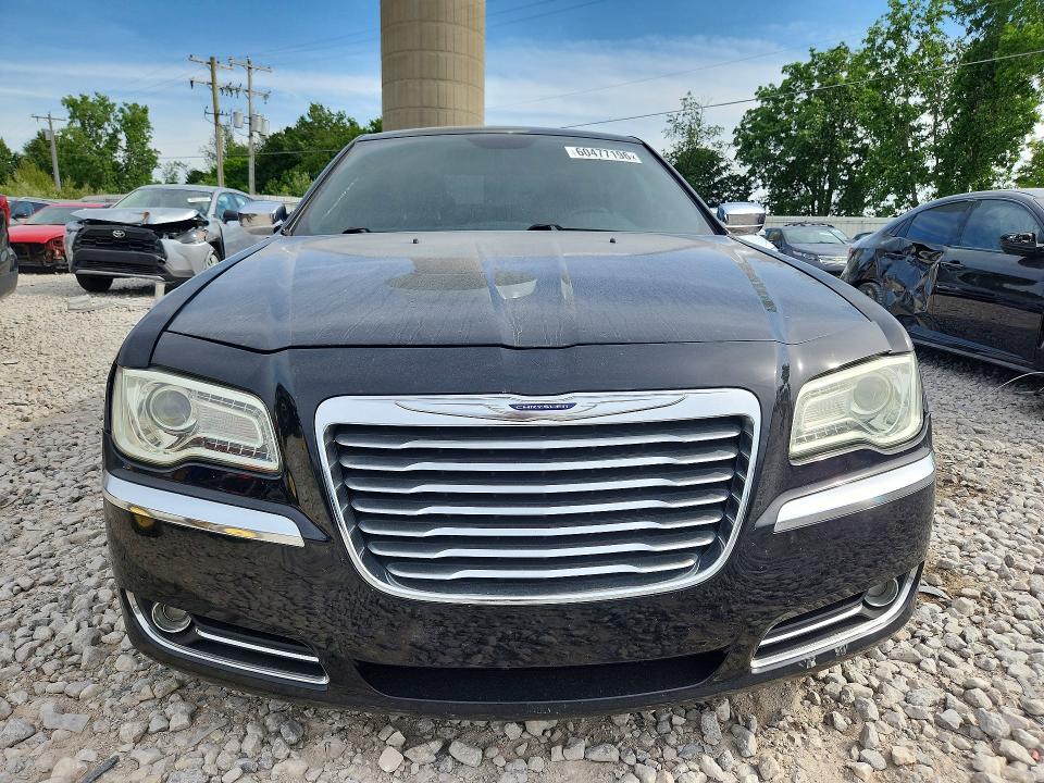 Photo 5 from auction – 2014 CHRYSLER 300C with VIN 2C3CCAKT7EH217862