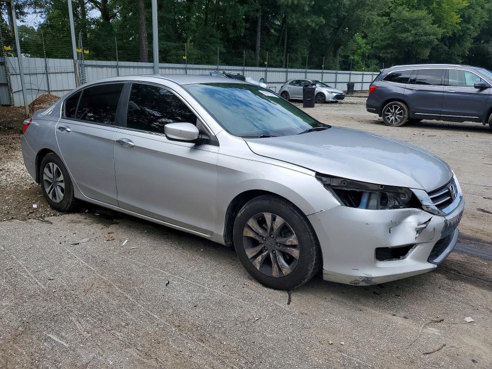 Photo 4 from auction – 2015 HONDA ACCORD with VIN 1HGCR2F39FA127768