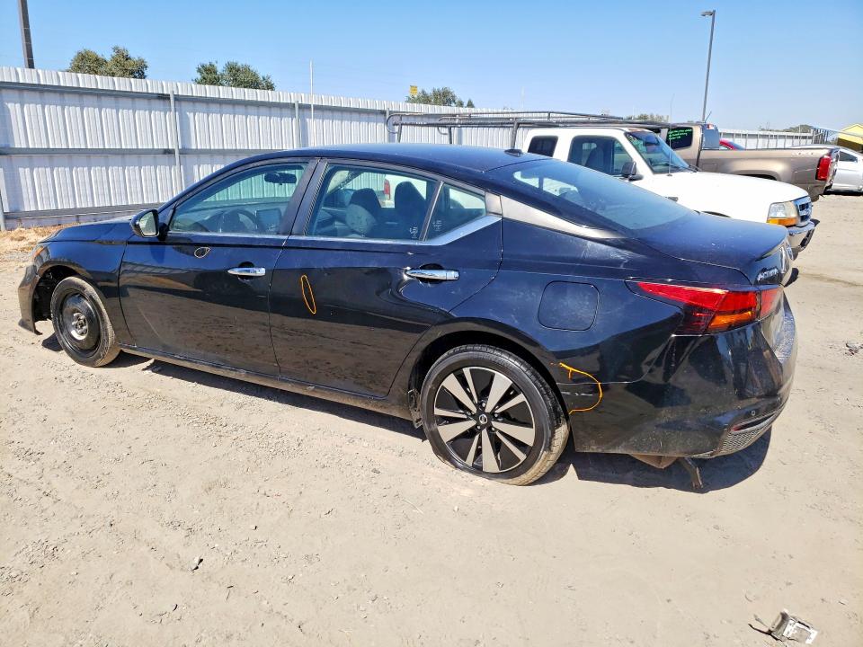 Photo 2 from auction – 2021 NISSAN ALTIMA with VIN 1N4BL4DV5MN407078