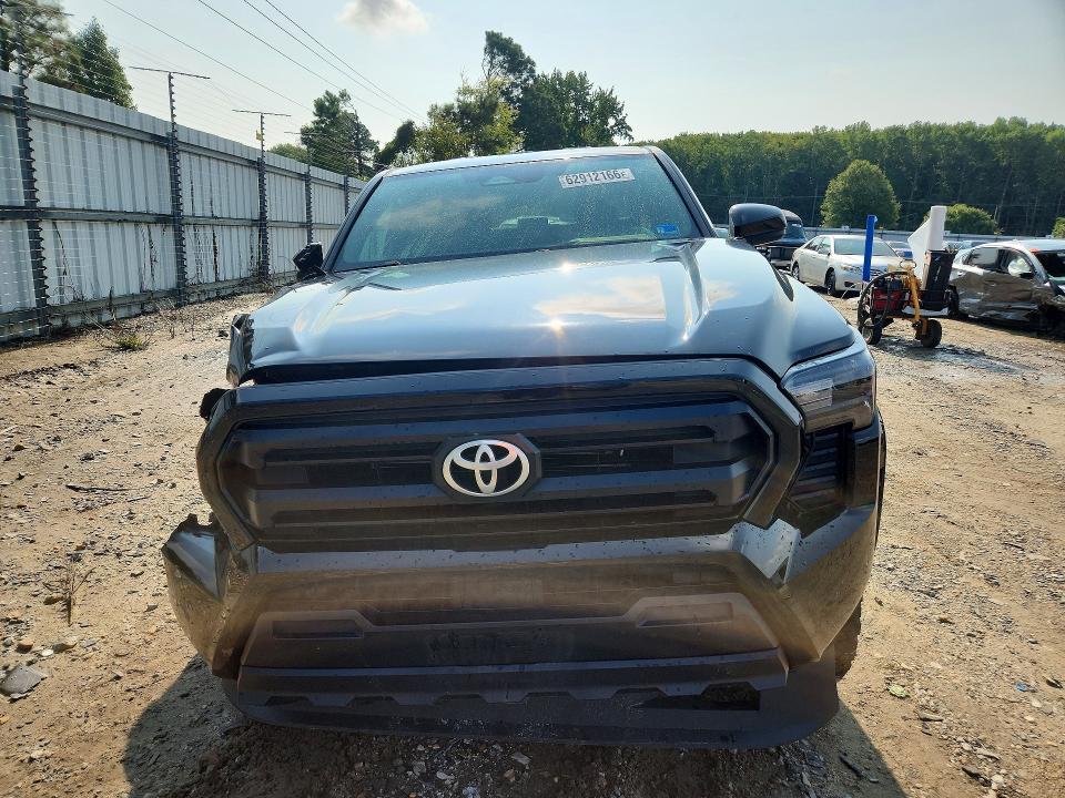 Photo 5 from auction – 2024 TOYOTA TACOMA with VIN 3TYLD5KN8RT005078