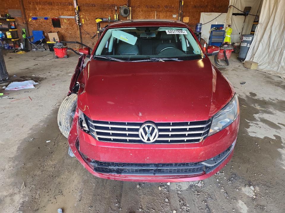 Photo 5 from auction – 2015 VOLKSWAGEN PASSAT with VIN 1VWBV7A3XFC018960