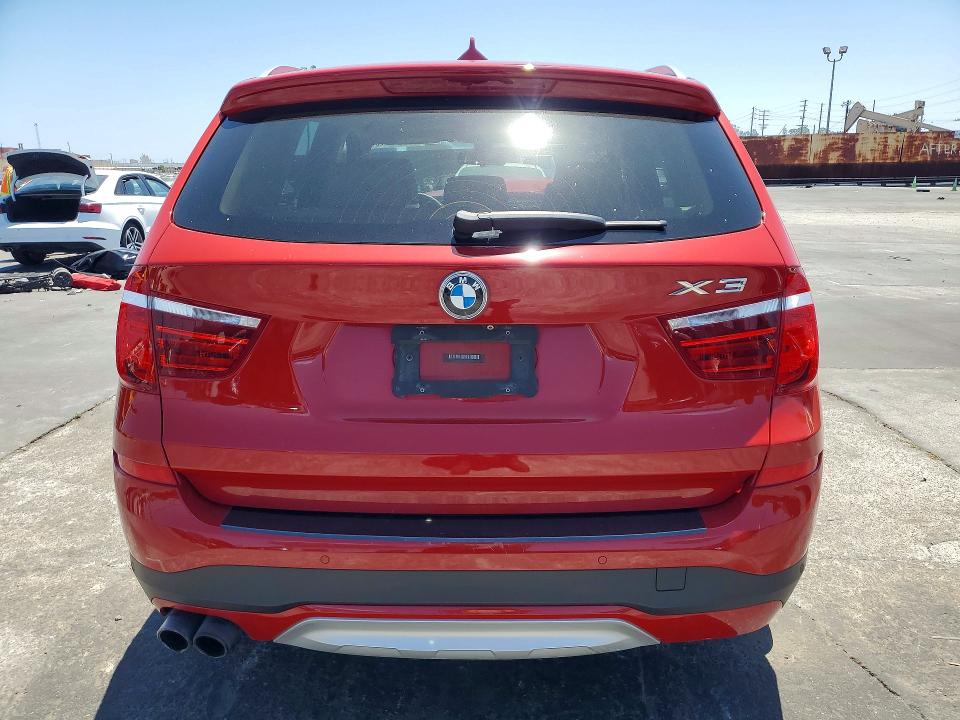 صورة رقم 6 من المزاد - 2015 BMW X3 مع VIN 5UXWX7C59F0K35137