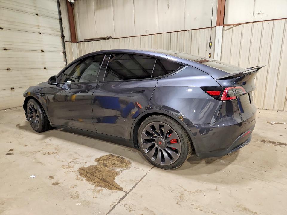 Photo 2 from auction – 2024 TESLA MODEL Y with VIN 7SAYGDEF2RA326237